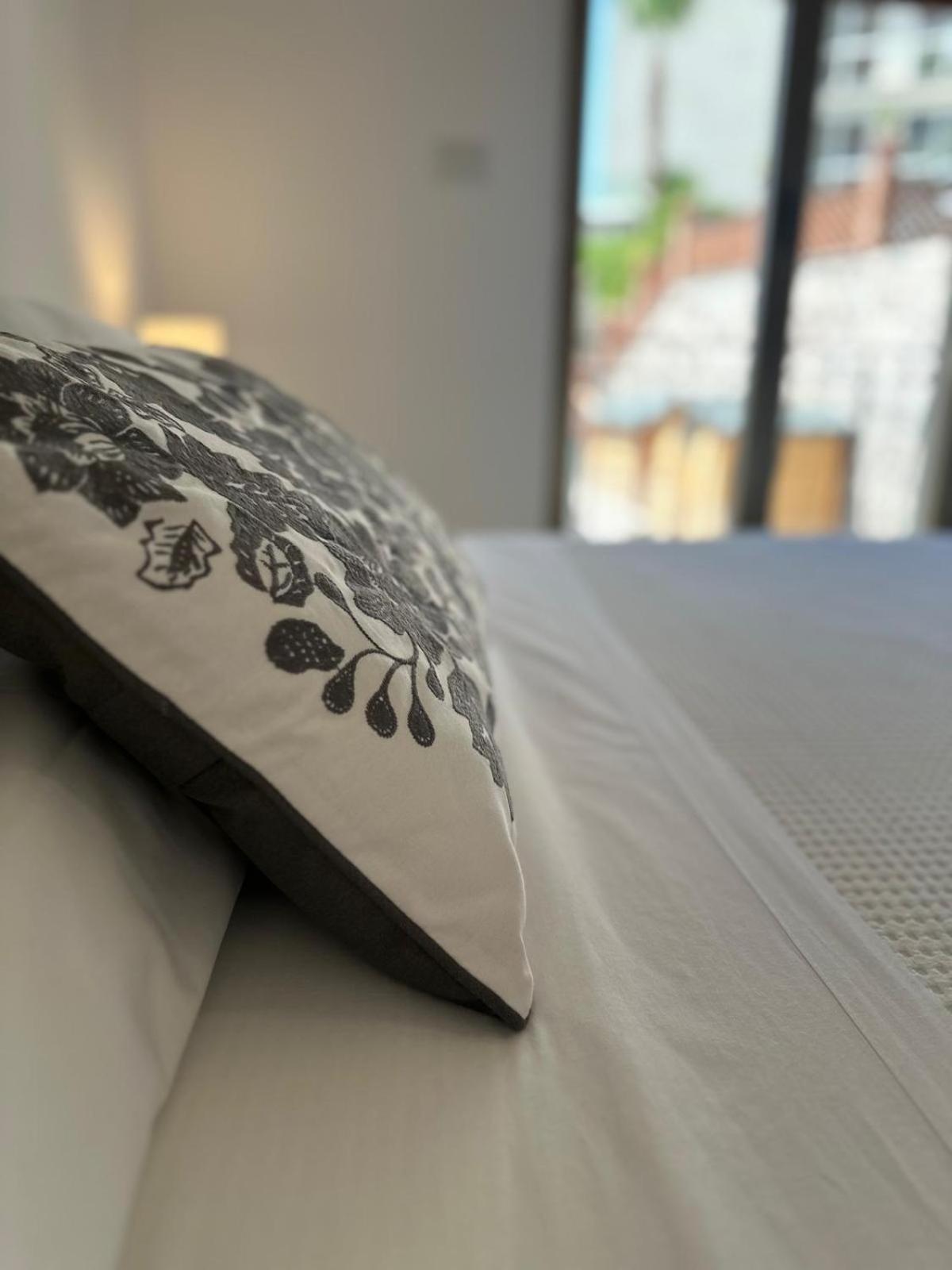 We Home Taormina Center With Parking Buitenkant foto