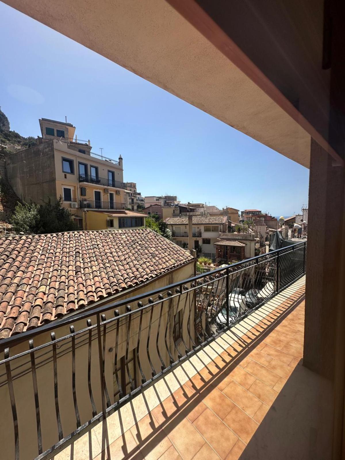 We Home Taormina Center With Parking Buitenkant foto